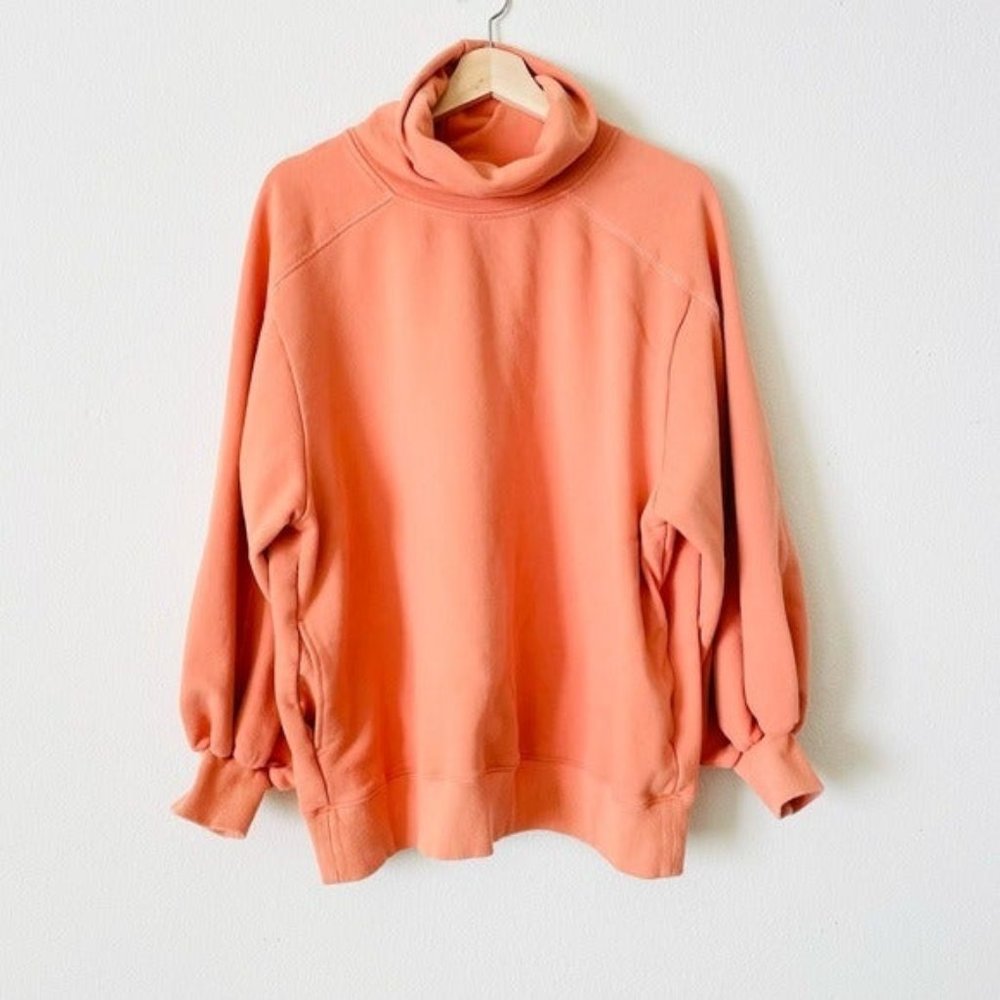 Lit Activewear SMALL Whisper oversized sweatshirt